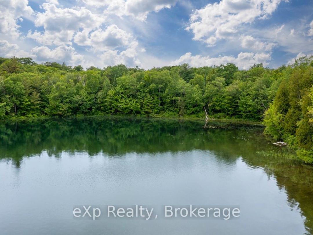 3 KINGFISHER ROAD, Trout Lake