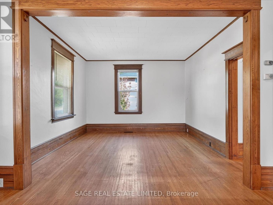 33 JOHN STREET, Kawartha Lakes (Bobcaygeon)