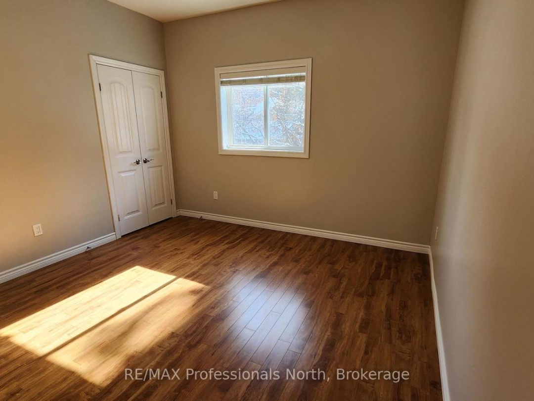 19 DUNCAN STREET E, Huntsville (Chaffey)