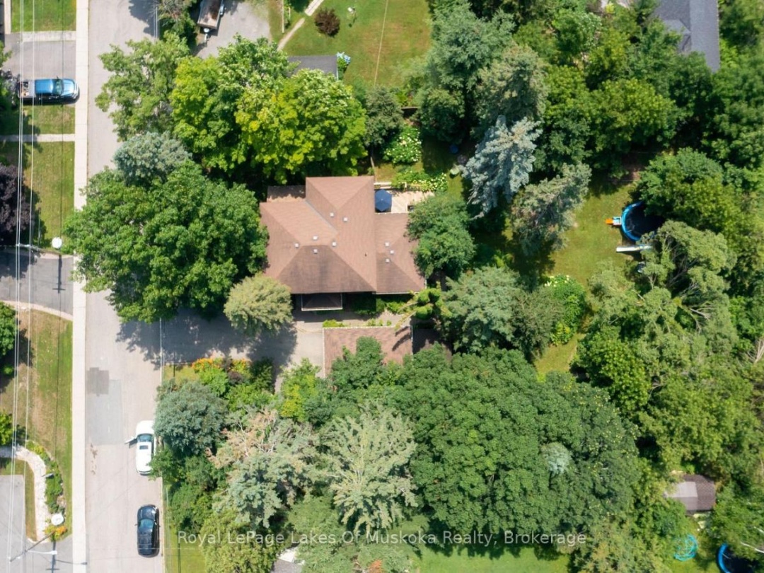 98 MUSKOKA ROAD, 