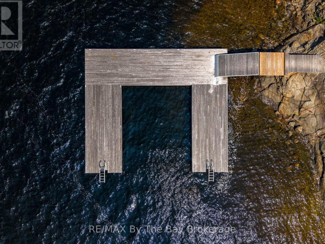 11324 ISLAND 1810/BONE ISLAND, Georgian Bay
