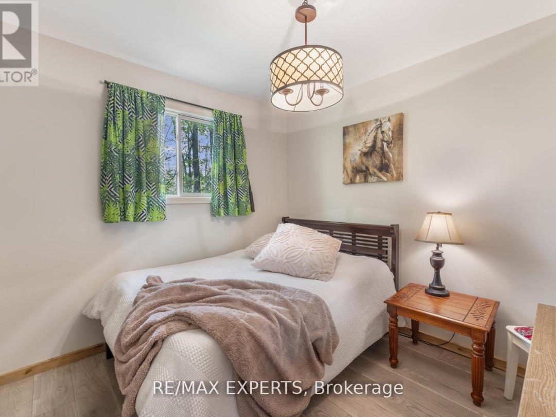 18 - 230-232 LAKE DALRYMPLE ROAD, Dalrymple Lake