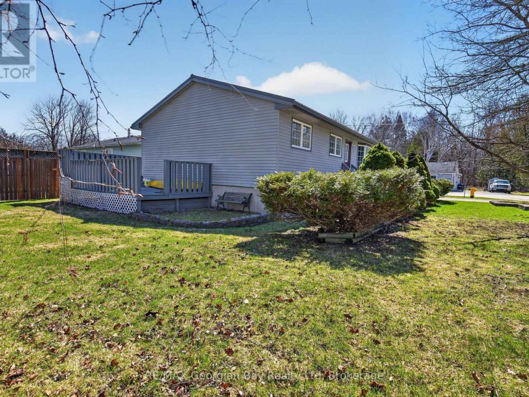 919 EIGHTH AVENUE, Tay (Port McNicoll)
