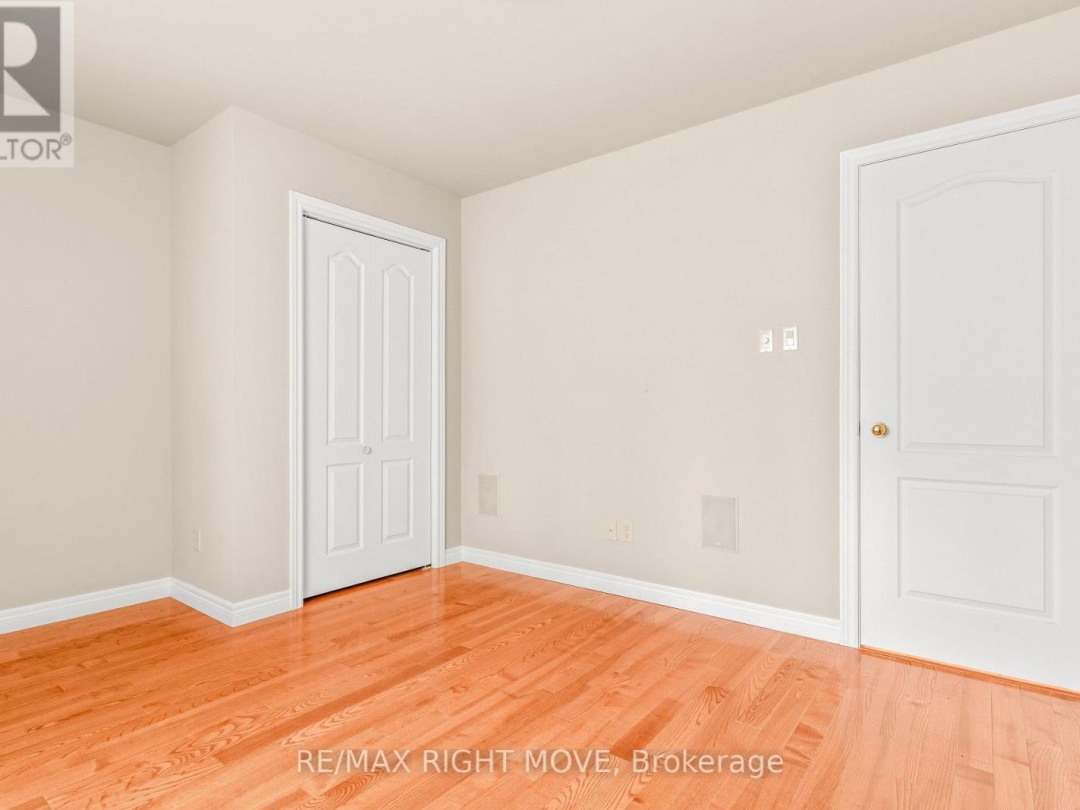 3 THICKETWOOD PLACE E, 