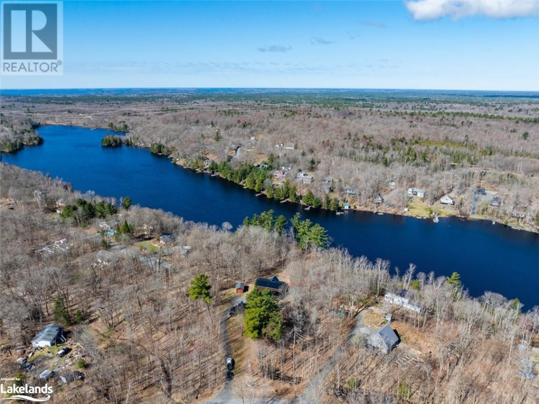 36 Beaver Trail, Long Lake