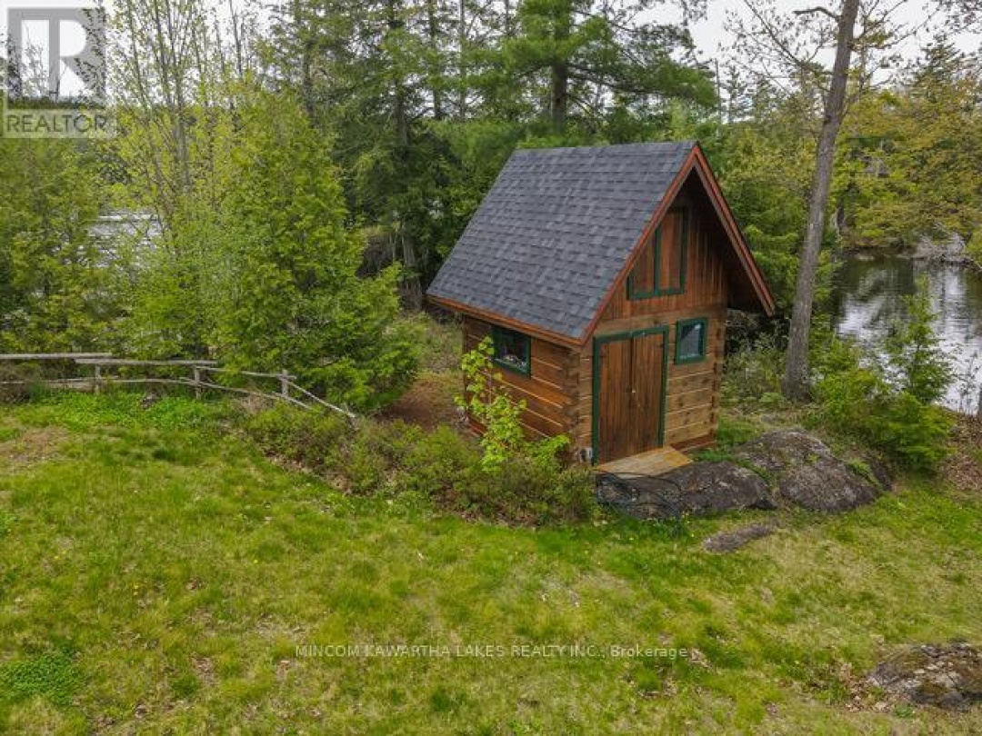 16 EVERGREEN WAY, Pigeon Lake