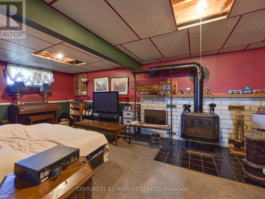 123 WELLINGTON STREET, Ramara (Atherley)