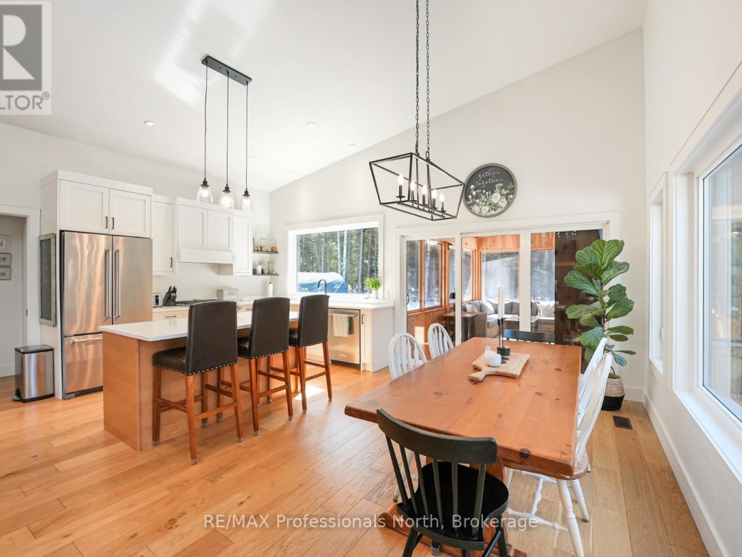 1086 STOTHART CREEK ROAD, Dysart et al (Dysart)