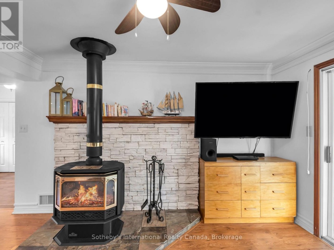 21 SPARROW ROAD, Burnt River