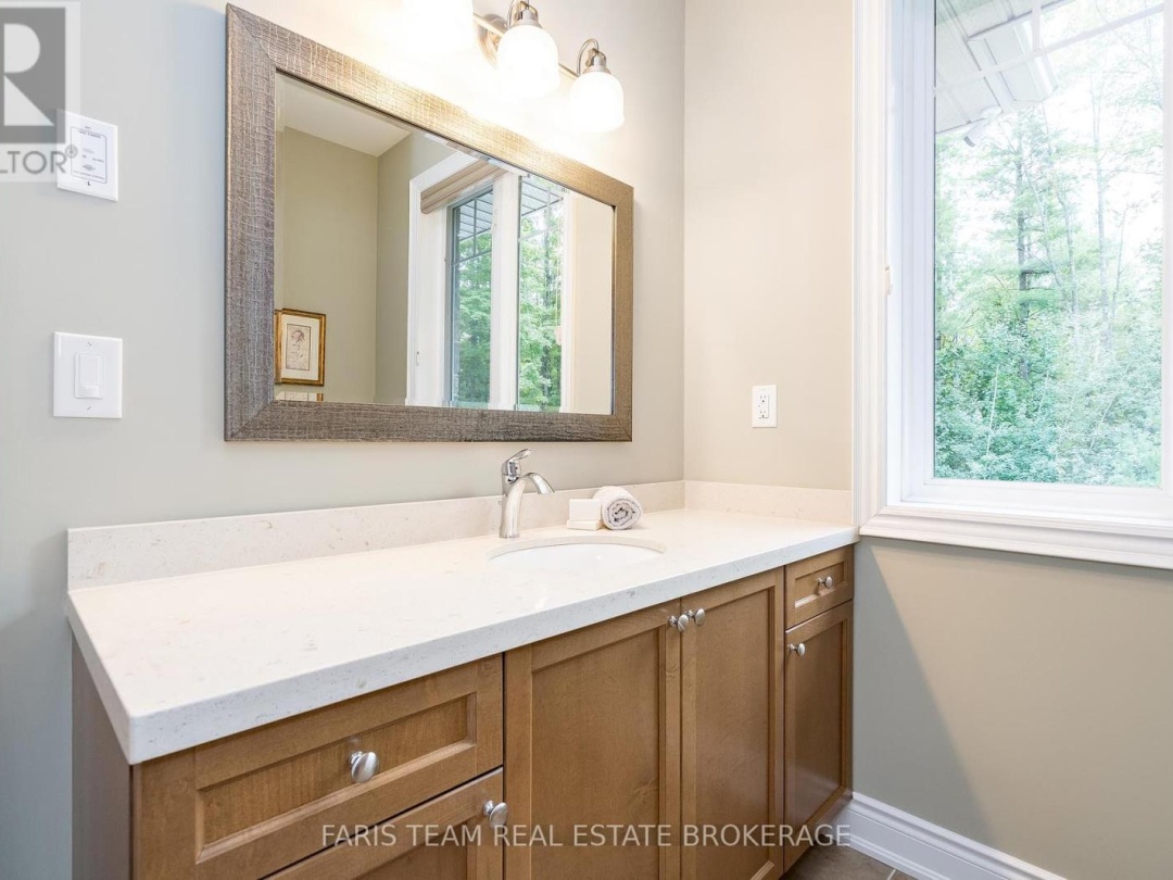 1559 RIMKEY CRESCENT, 