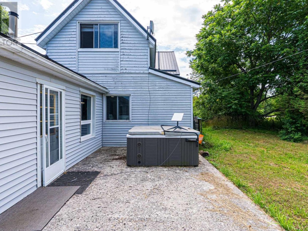 4077 MONCK ROAD, 