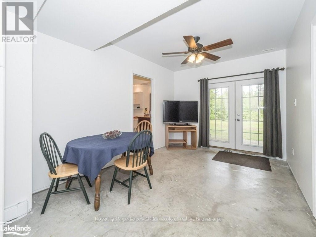 2411 HWY. 118 E. HIGHWAY, Bracebridge (Draper)