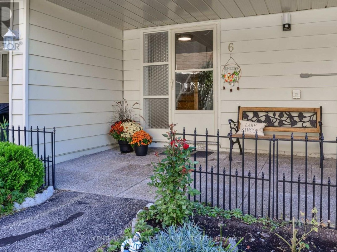 UNIT #6 - 4 PARADISE BOULEVARD, Lake Simcoe