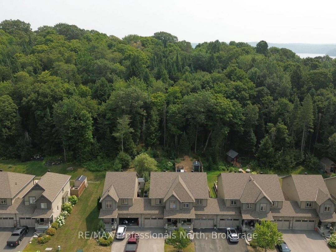 8 SPALDING CRESCENT, Huntsville (Chaffey)
