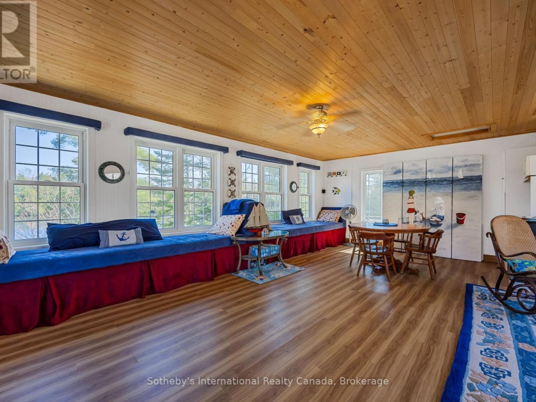 9 PAULS BAY ROAD, Harris Lake