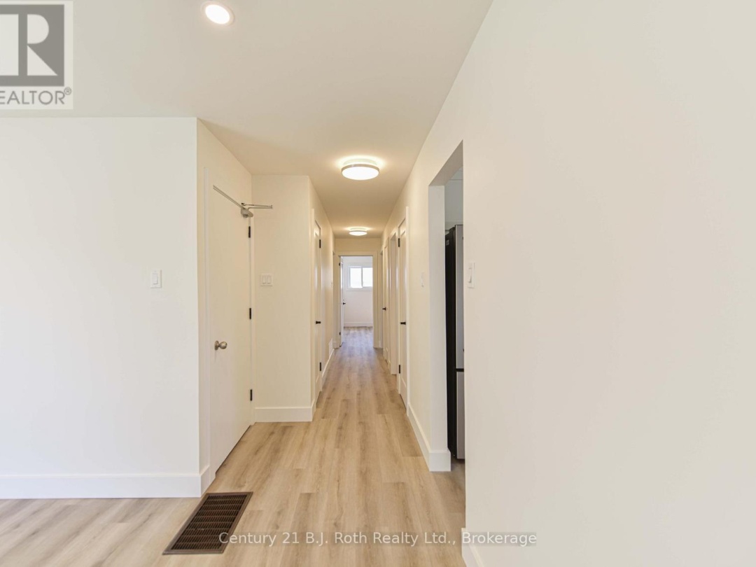 571 HIGH STREET, 