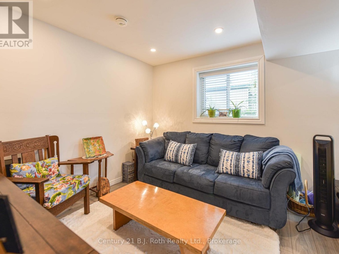 4693 DANIEL STREET, Ramara (Atherley)
