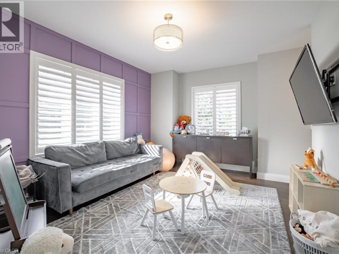 4 LOCKMAN Drive, Ancaster