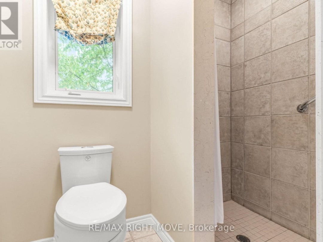 3 THICKETWOOD PLACE E, 