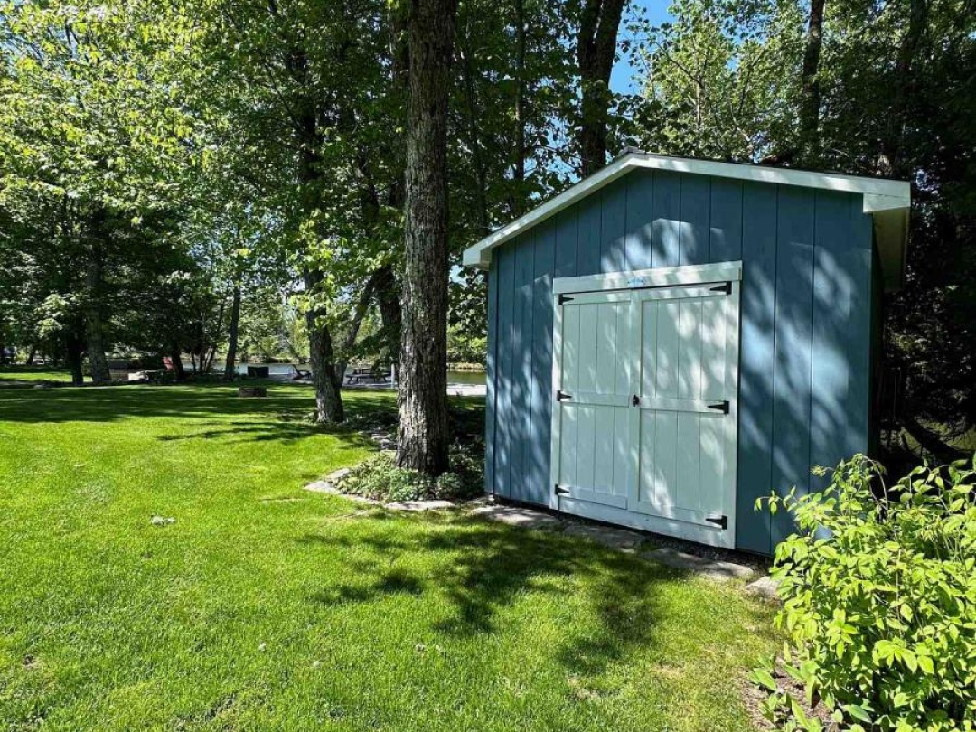 210 MOORINGS DRIVE, Burnt River
