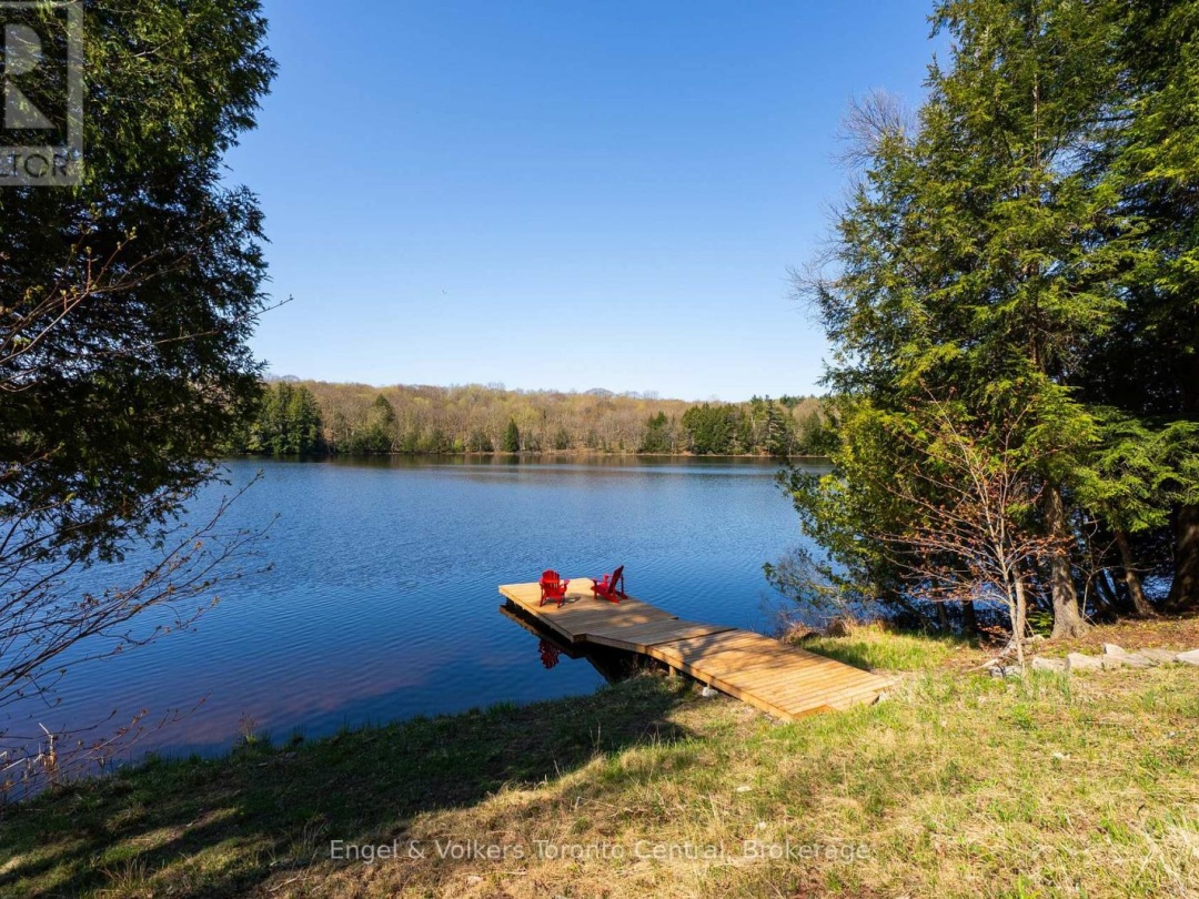 1457 LAKE JOSEPH ROAD, McTaggart Lake