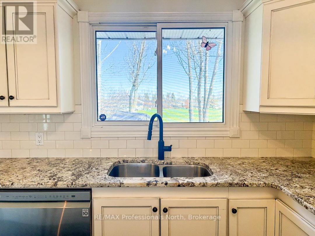 111 ANDERSON DRIVE, Kawartha Lakes (Fenelon)