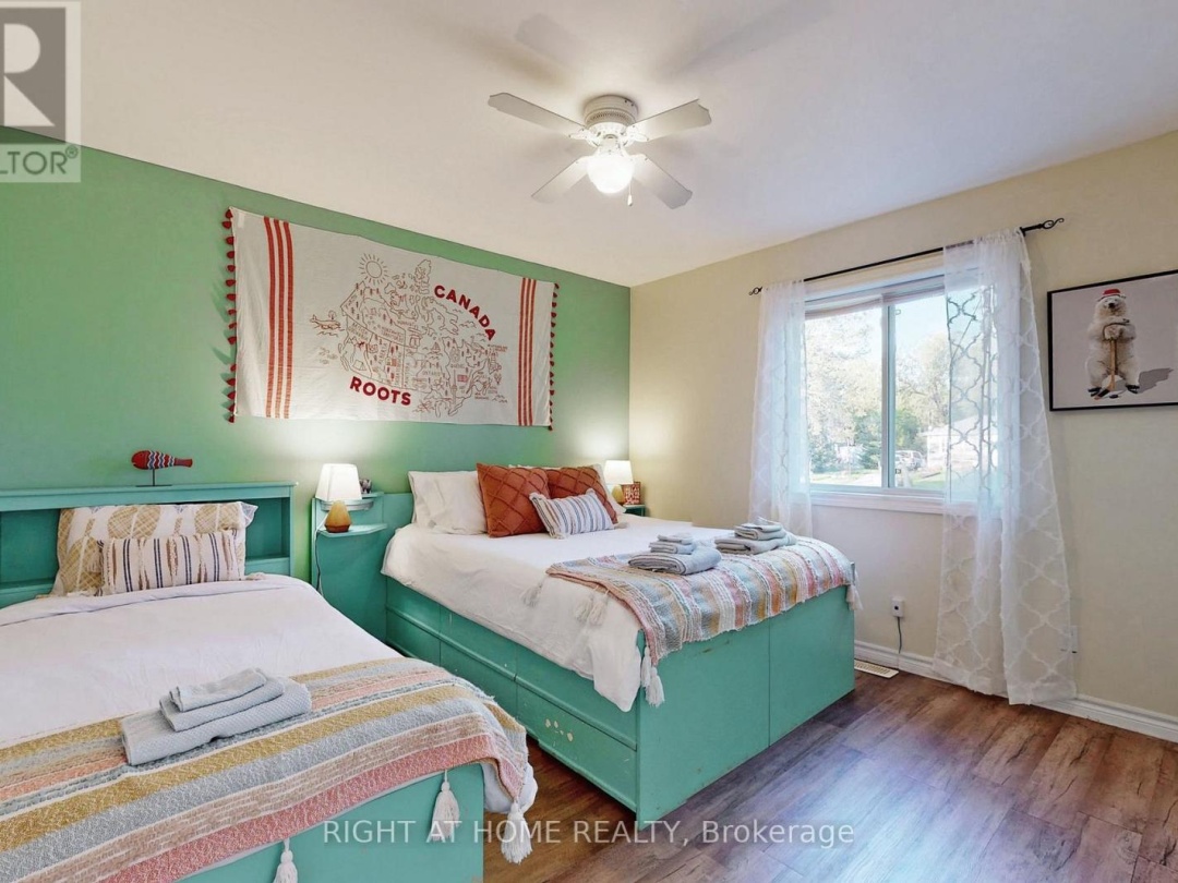 62 ANTIQUARY ROAD, Canal Lake