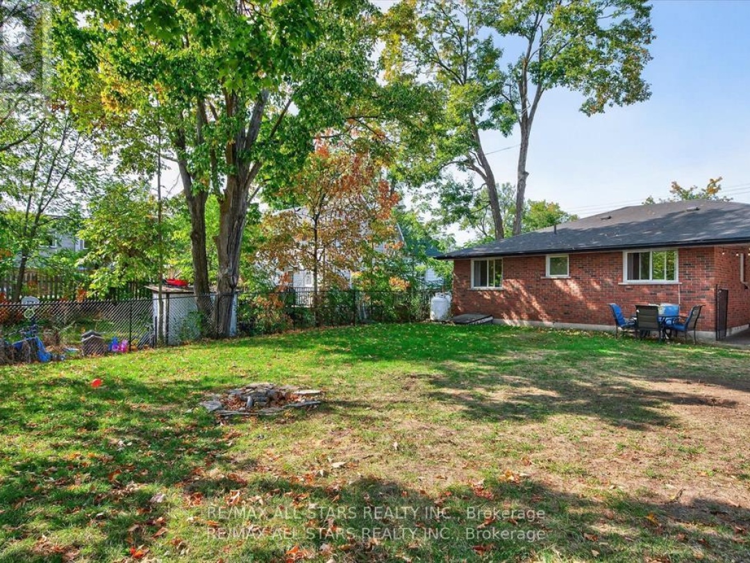 34 WILLIAM STREET, Kawartha Lakes (Bobcaygeon)