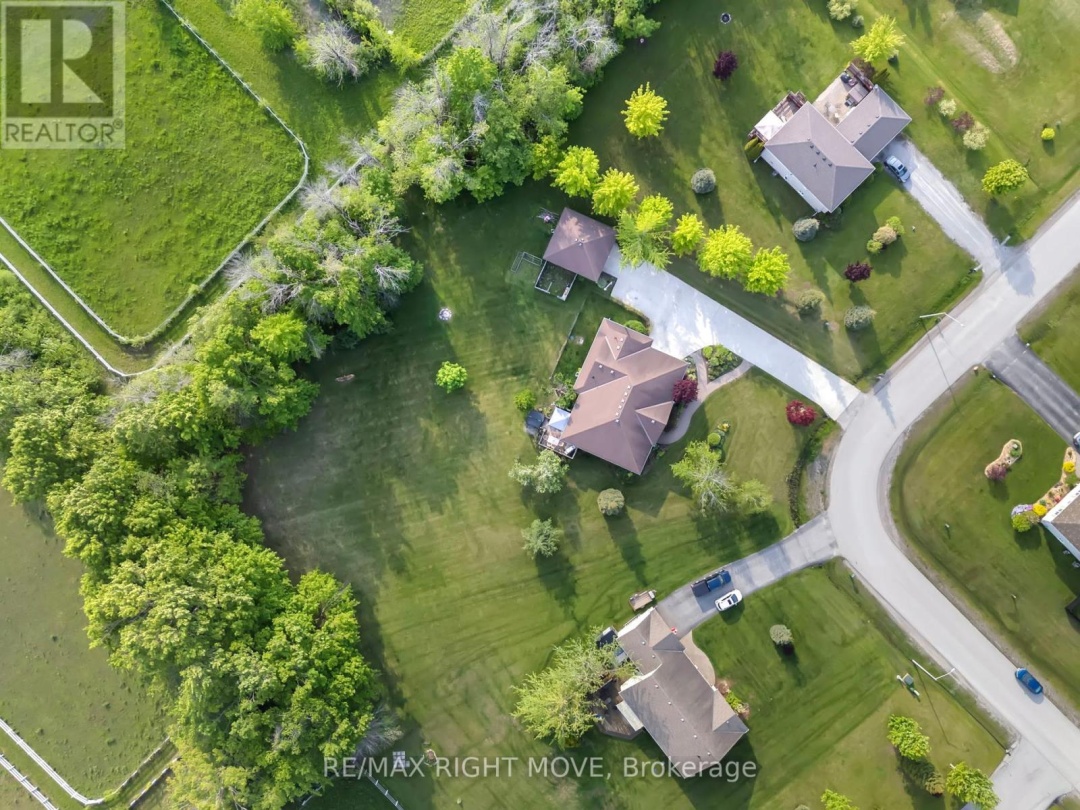 4672 ZACHARY CRESCENT, Ramara (Atherley)