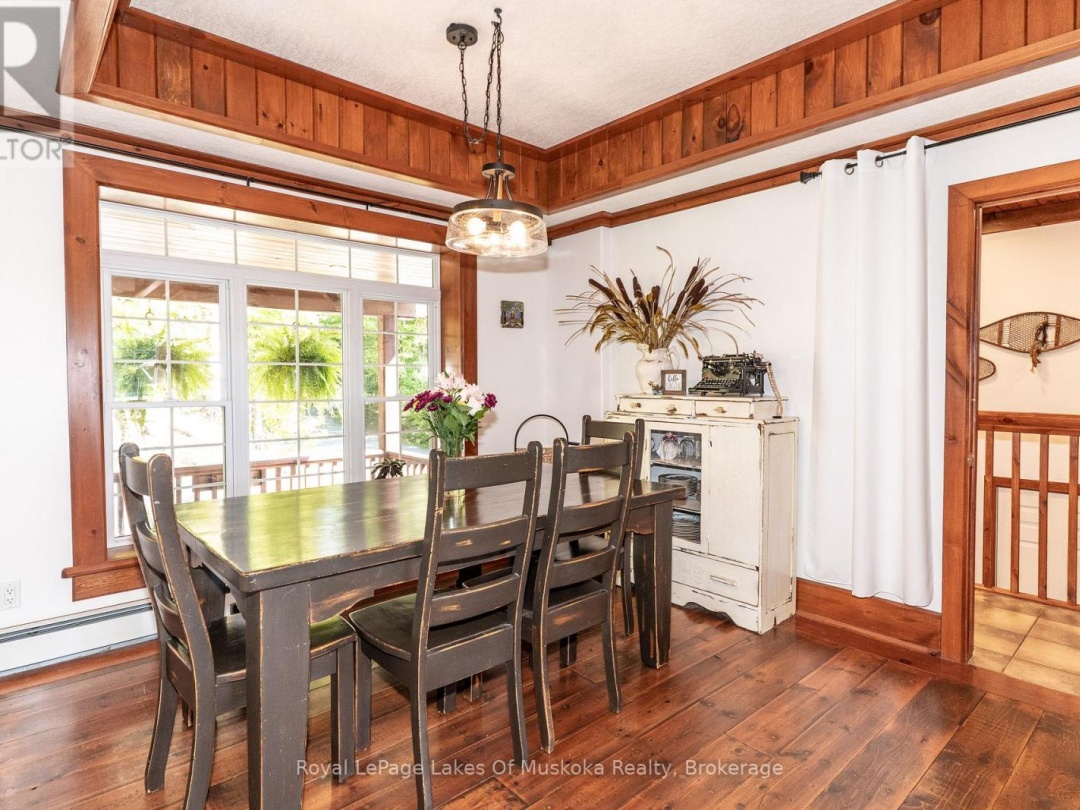 1080 WALKERS GLENN CRESCENT, Lake of Bays (Sinclair)