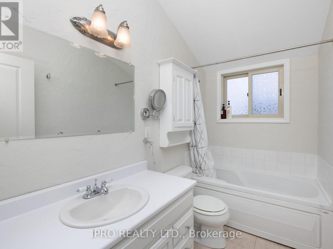 67 Turtle Path, Ramara (Brechin)