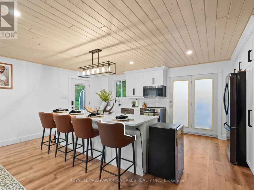 2 KENNEDY DRIVE, Kawartha Lakes (Fenelon Falls)