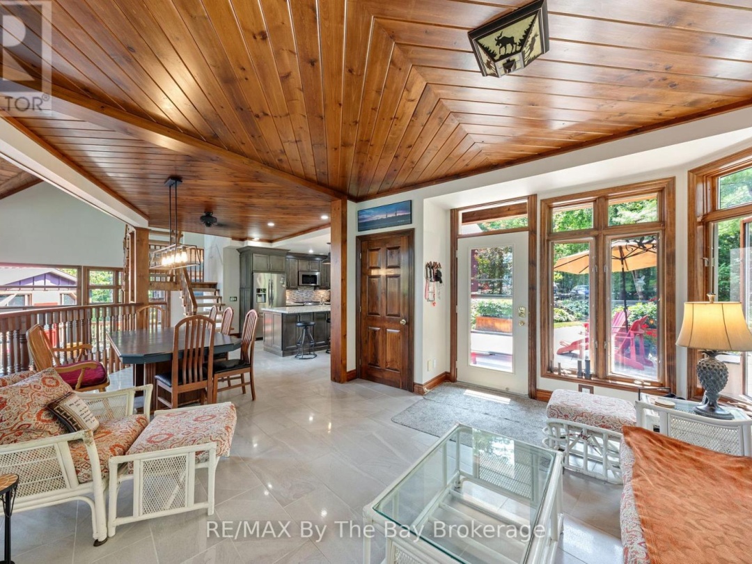4104 EAST SHORE ROAD, Gloucester Pool
