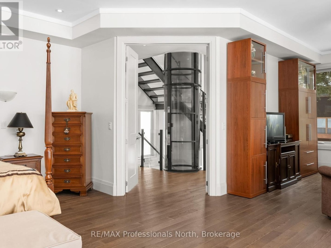 41 CLUBHOUSE DRIVE, 