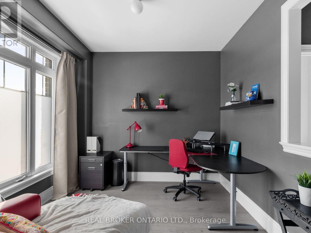3032 MONARCH DRIVE, Orillia