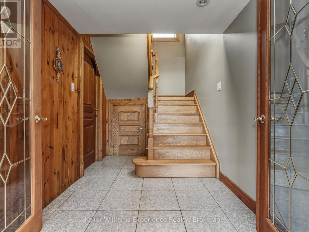 804 KINGS FARM ROAD, Gloucester Pool