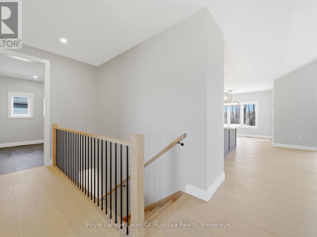 21 HENRY BALL COURT, Oro-Medonte (Warminster)