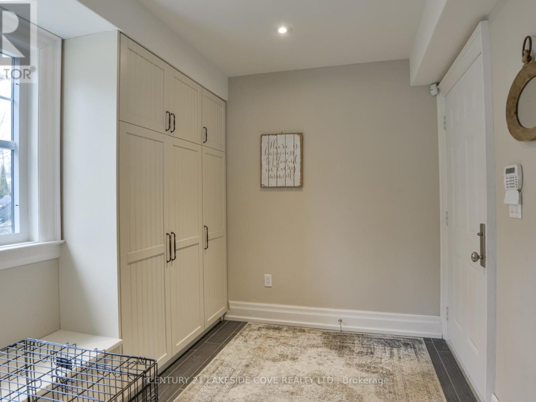 51 Ridge Avenue, Lake Simcoe