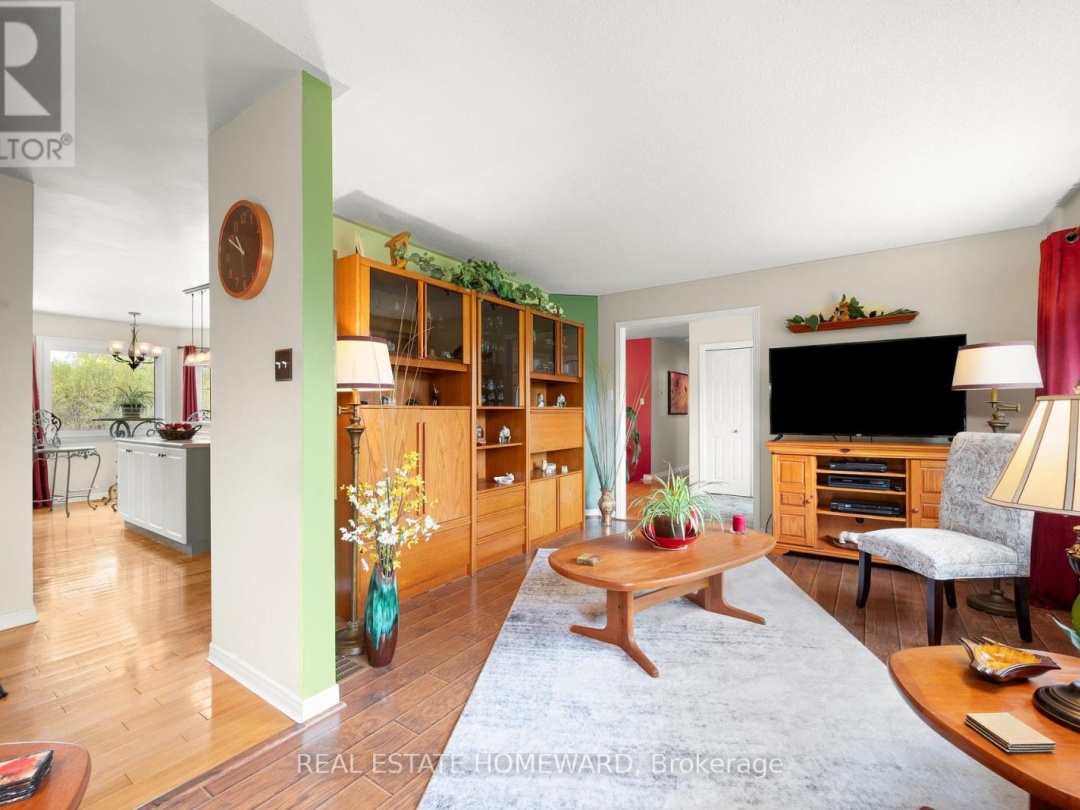 56 DRIFTWOOD SHORES ROAD, Canal Lake