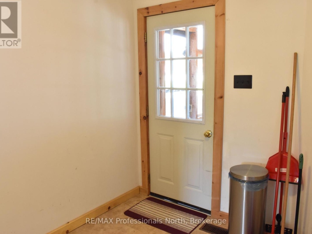12802 Highway 35, Minden Hills (Minden)