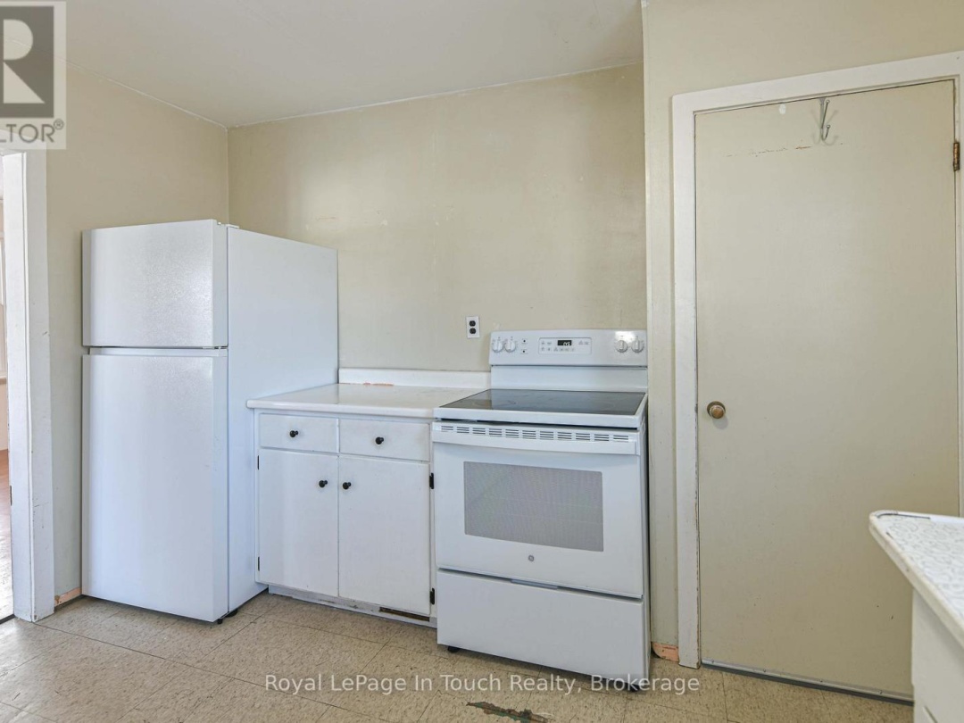 95 WESTMOUNT DRIVE N, 