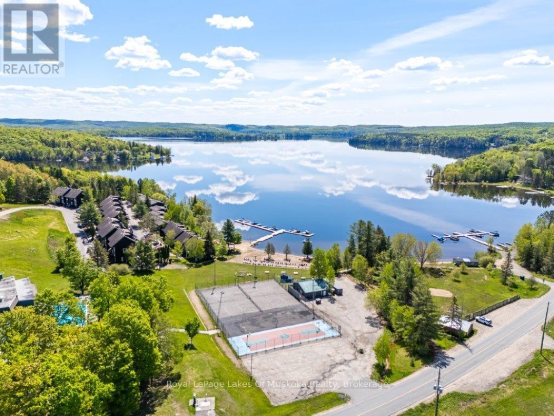 30 TURNER DRIVE, Peninsula Lake