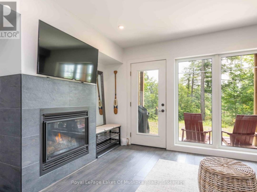 102 - 3 TREE TOPS LANE, 