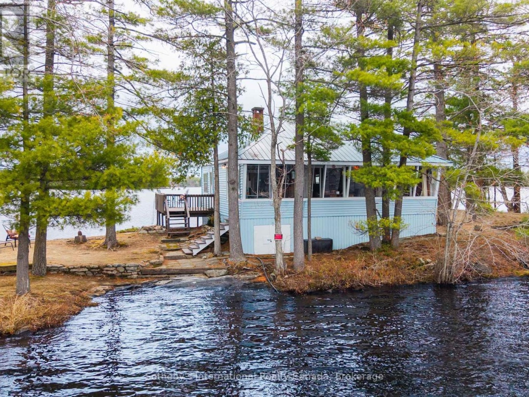 1 1KL - RETLAW ISLAND KAHSHE LAKE, Kahshe Lake