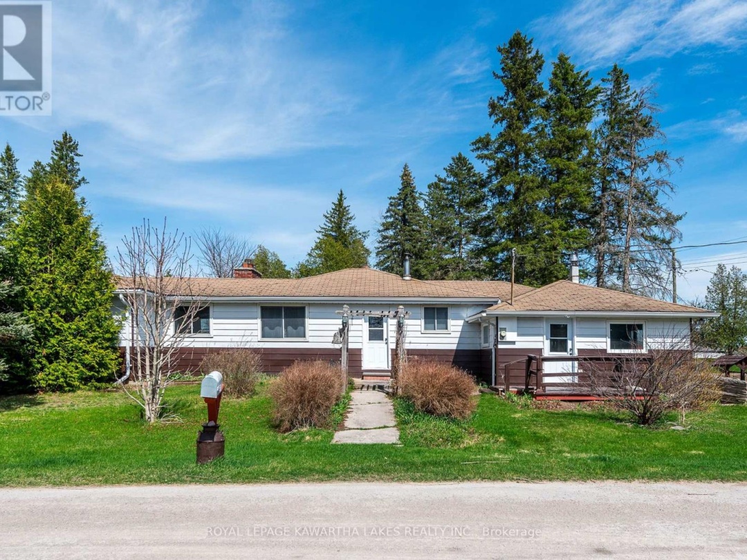85 THOMAS DRIVE, Sturgeon Lake