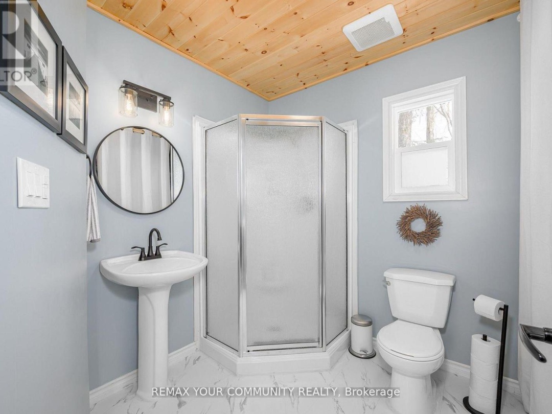 1534 SALERNO LAKE ROAD, Highlands East (Glamorgan)