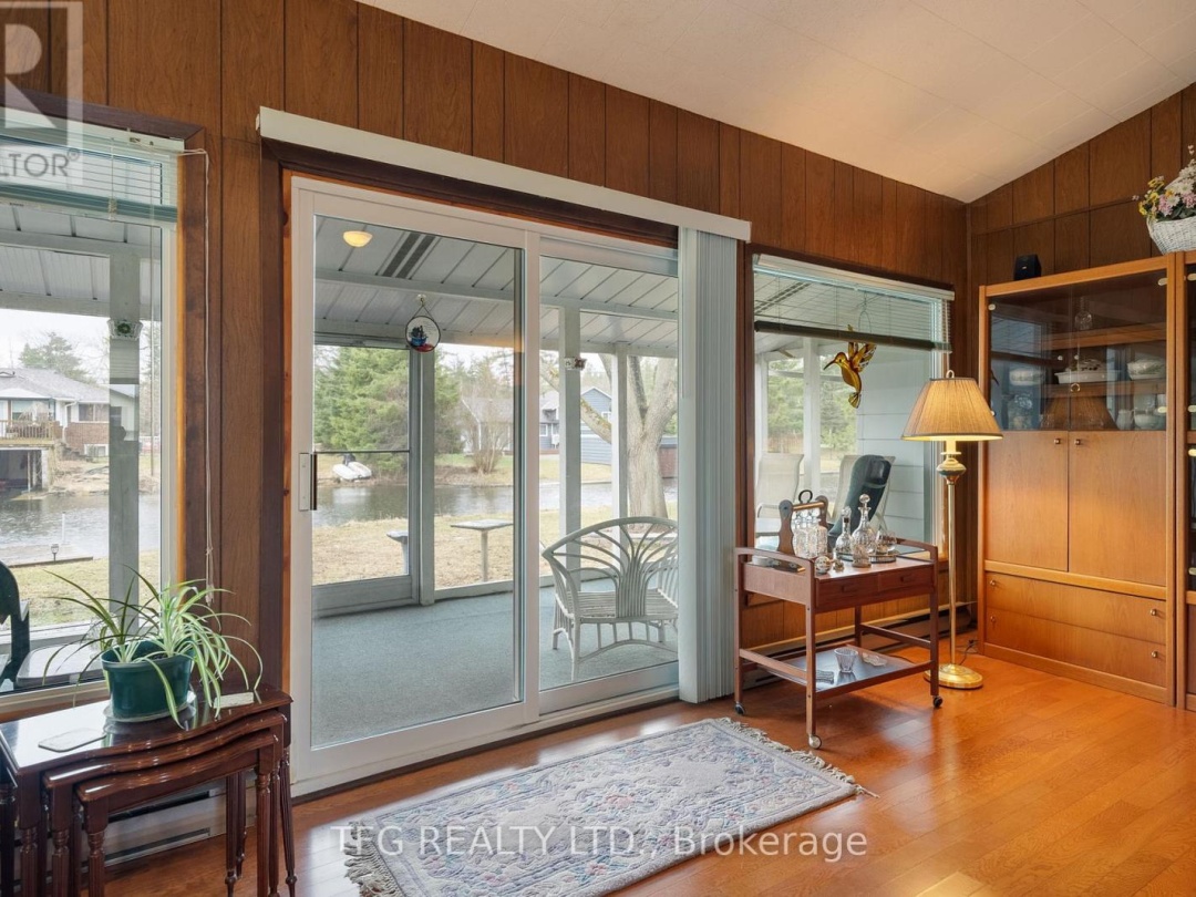 12 NORTH BAYOU ROAD, Sturgeon Lake