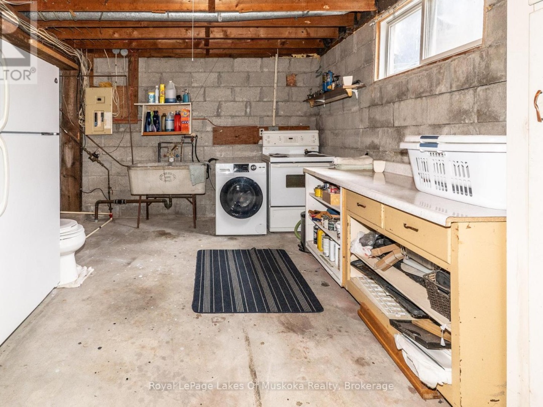 295 BISHOP STREET, Gravenhurst (Muskoka (S))