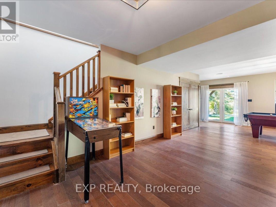 857 CEDAR GLEN ROAD, 