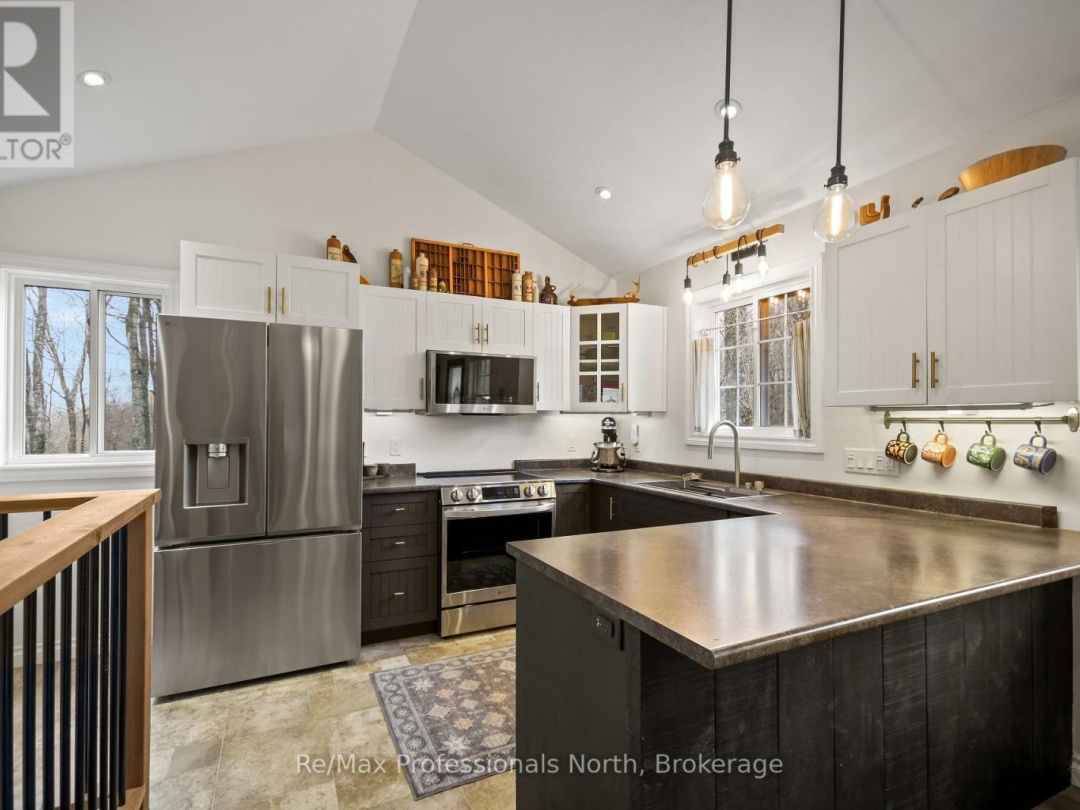 69 YONGE STREET S, Huntsville (Chaffey)